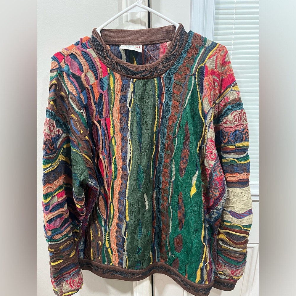 Authentic COOGI sweater. Great condition.